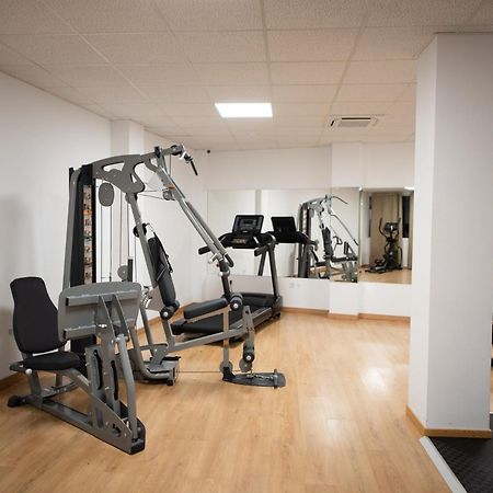 Апартаменты Apartamento Centrico La Merced 2 - Free Parking & Free Gym Малага Экстерьер фото